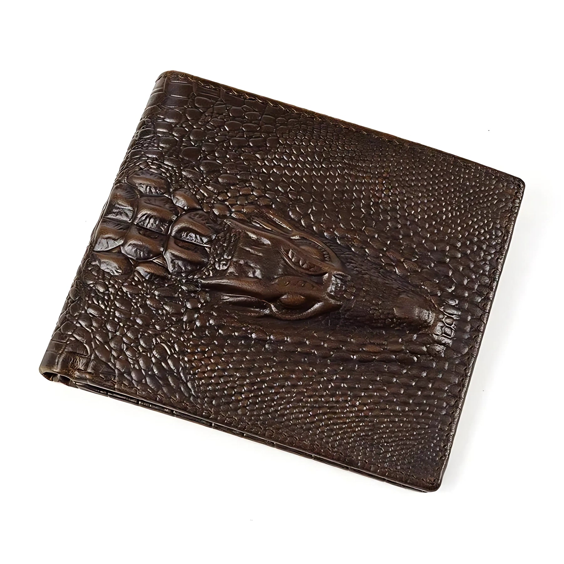 Carteira de couro marrom com relevos de crocodilo, elegante e sofisticada.