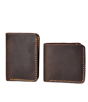Carteiras de couro em estilo vertical e horizontal, cores marrons e costura clara.