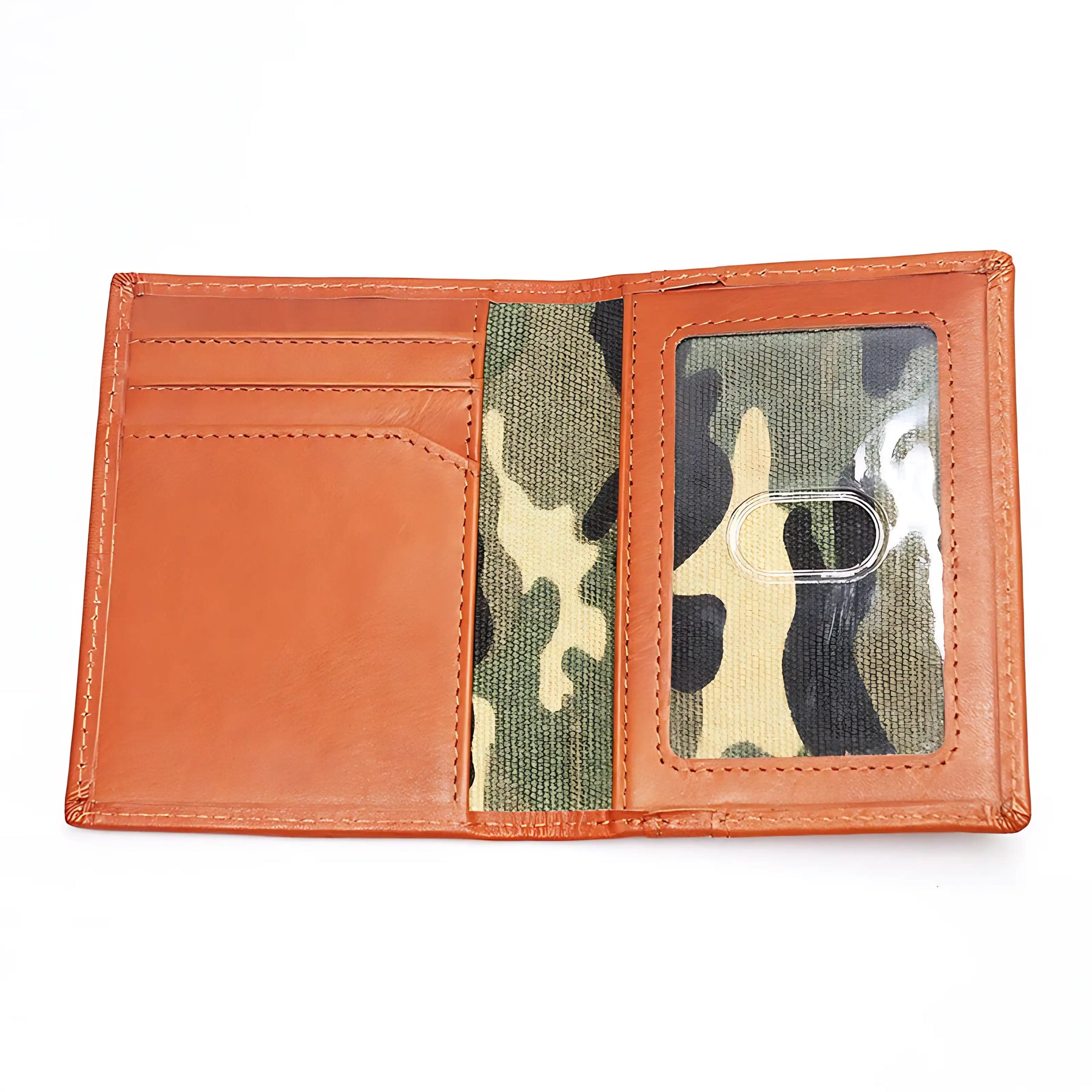Carteira masculina em couro laranja com detalhes em estampa camuflada.