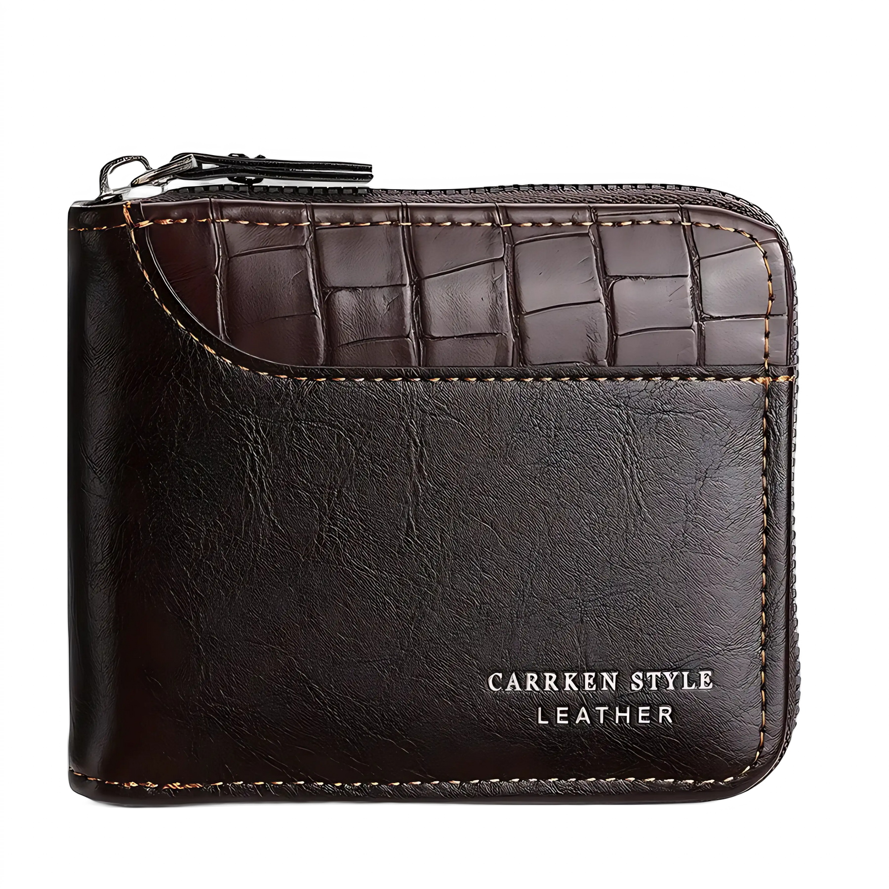 Carteira em couro marrom com textura croco e logo Carrken Style.