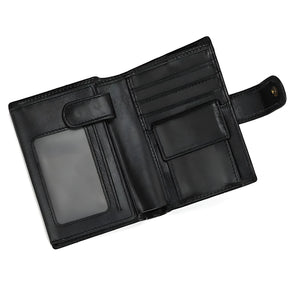 Carteira masculina de couro preta com compartimentos para cartões e documentos.