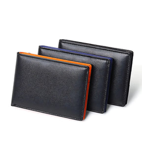 Carteira masculina em couro preta com detalhes em azul e laranja.