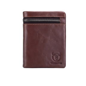 Carteira masculina de couro marrom, compacta e com zíper para documentos.