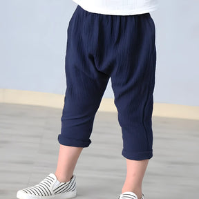 calça infantil masculina linho e algodão na cor azul marinho.