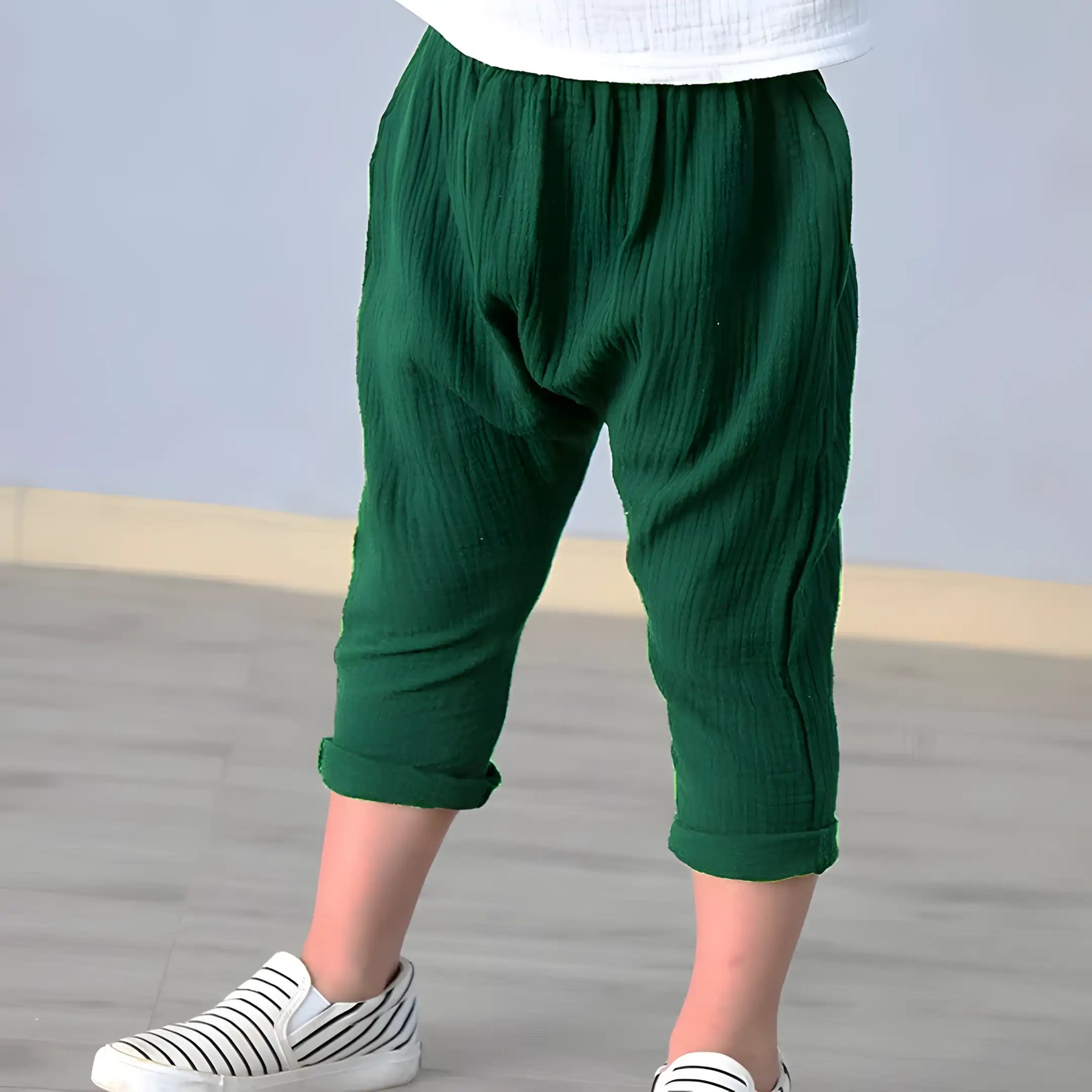 calça infantil masculina linho e algodão na cor verde.