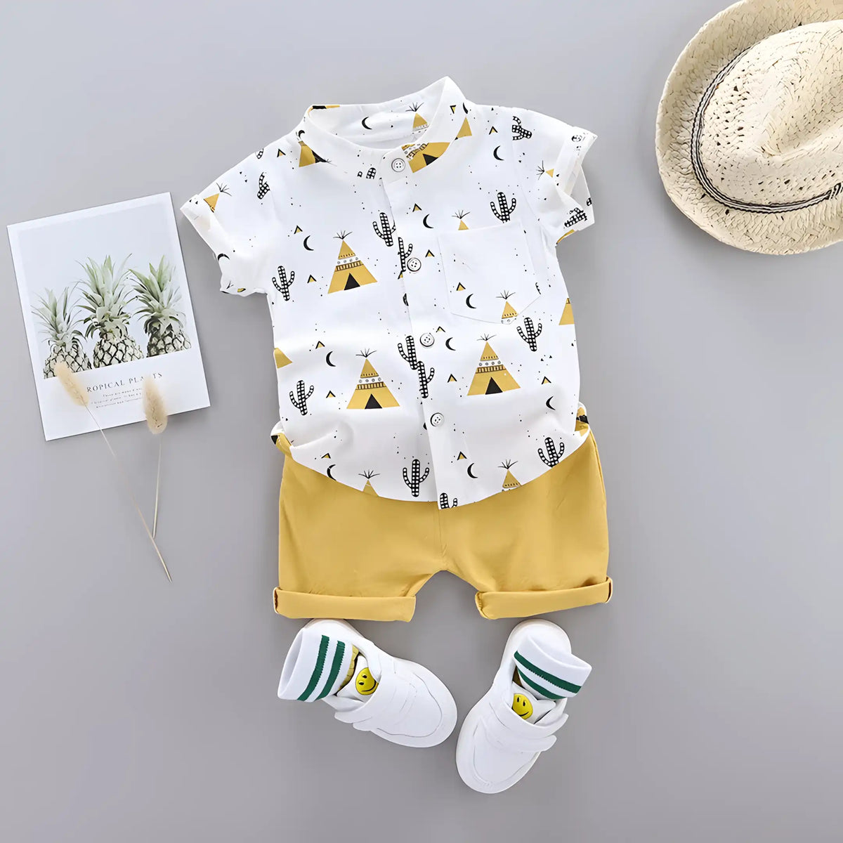 conjunto infantil masculino camisa e short na cor amarelo.