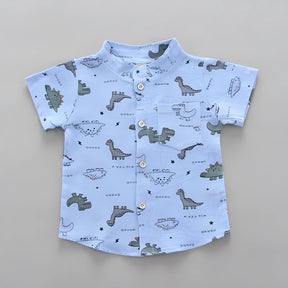 conjunto infantil masculino, detalhando a camisa do conjunto.