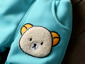 Conjunto moletom infantil unissex destaque para o bordado na calça