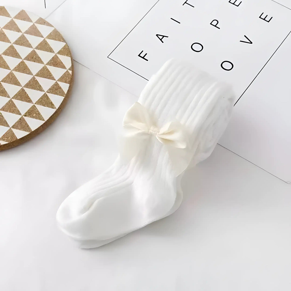 meia calça infantil cintura alta na cor branco.