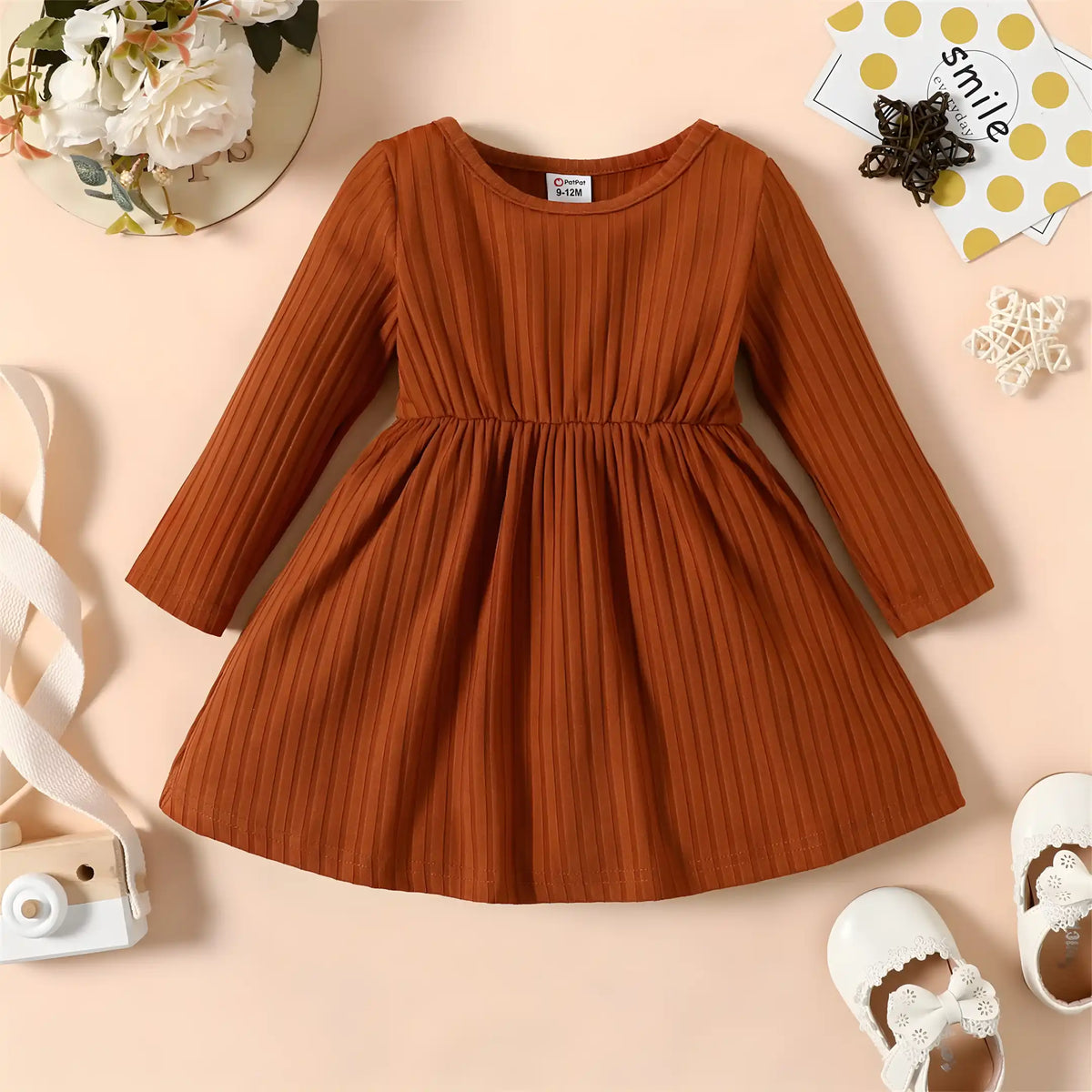 Vestido infantil para Menina manga longa poliéster e elastano na cor marrom.